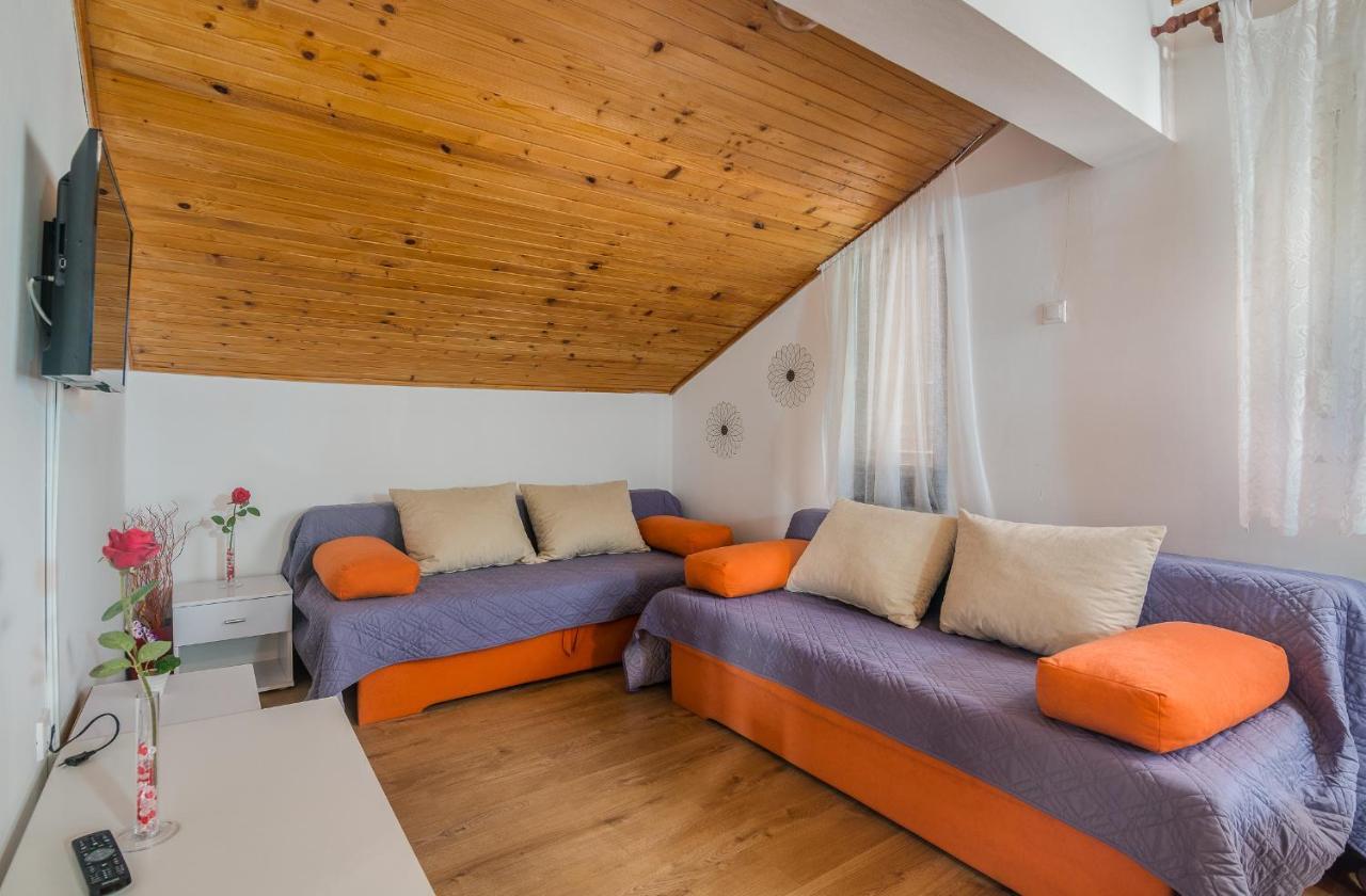 Apartmani M Baska  Exterior photo