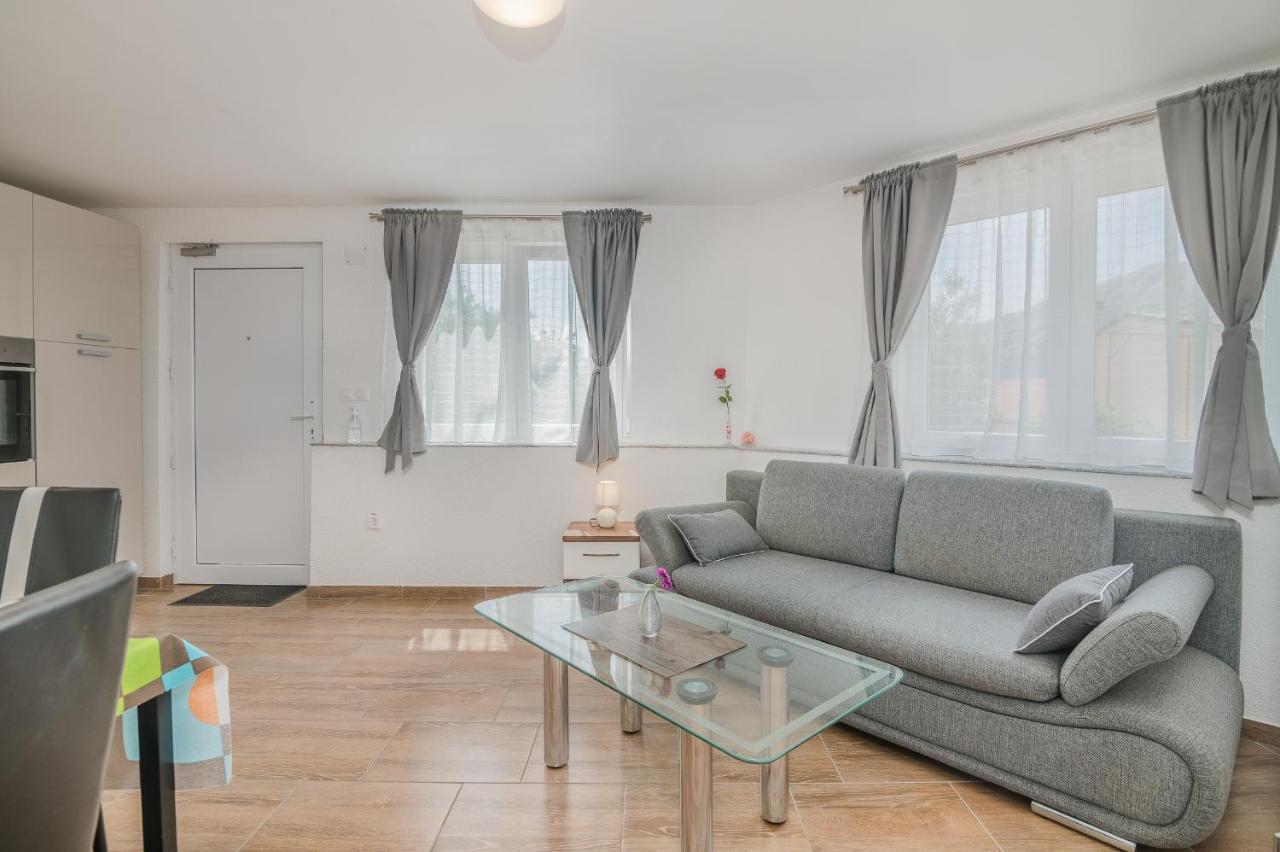 Apartmani M Baska  Exterior photo