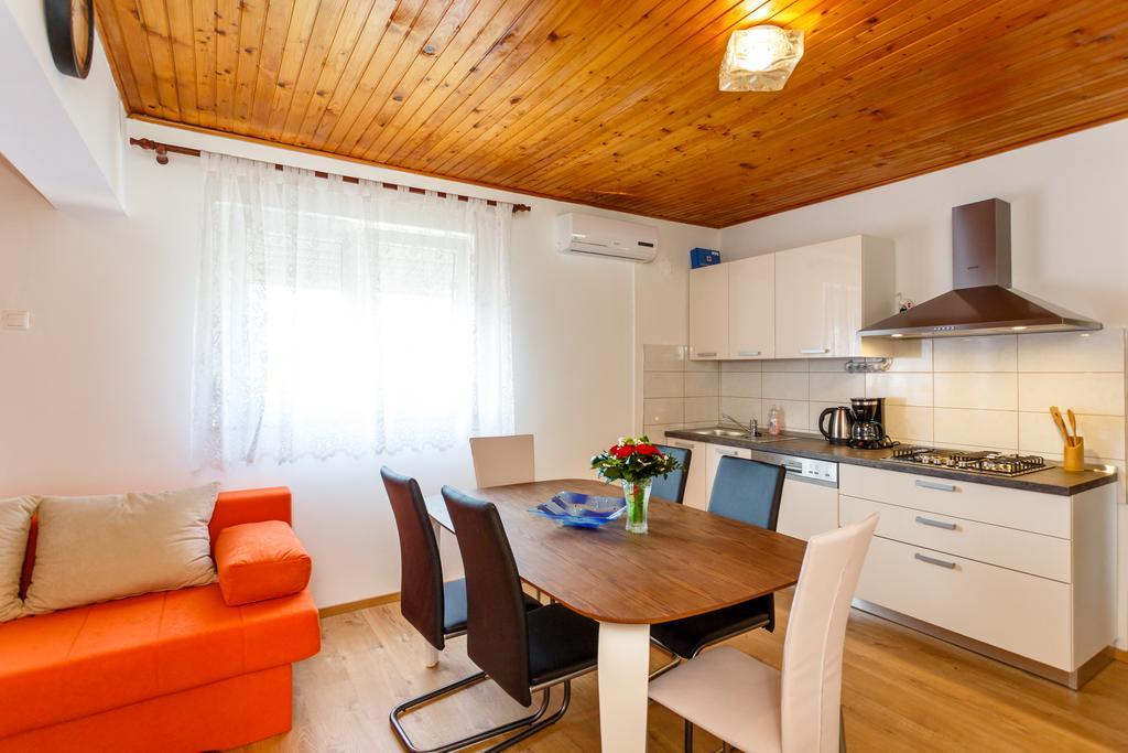 Apartmani M Baska  Exterior photo