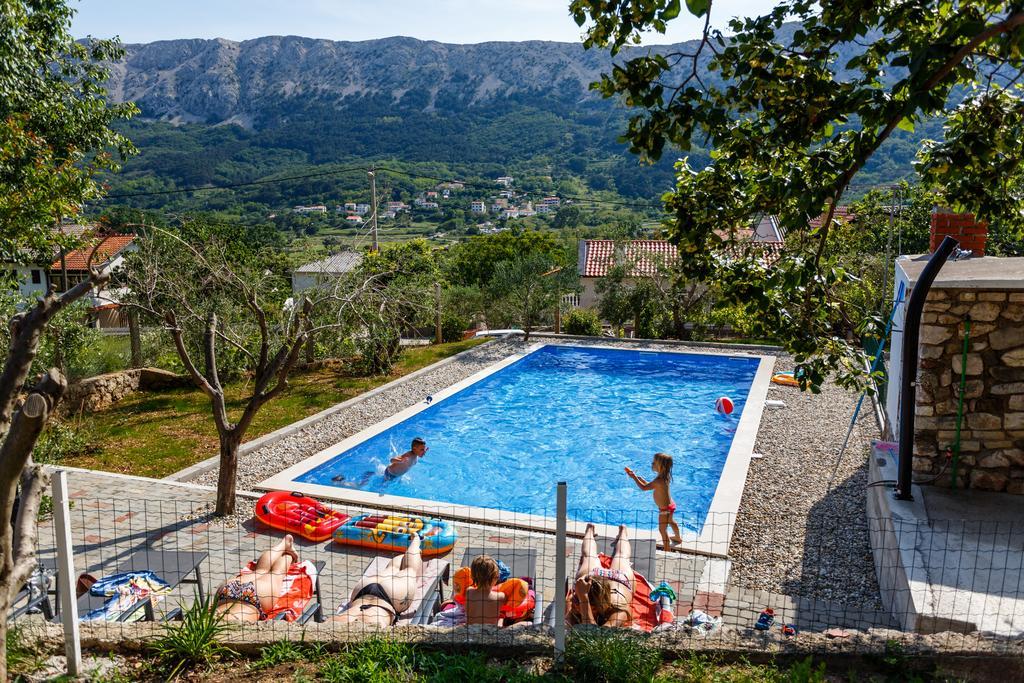 Apartmani M Baska  Exterior photo